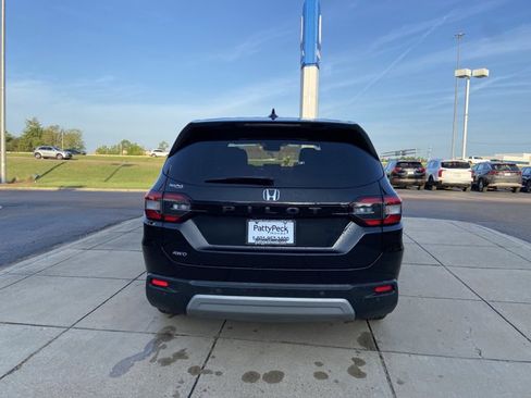 Used 2025 Honda Pilot EX-L image 12