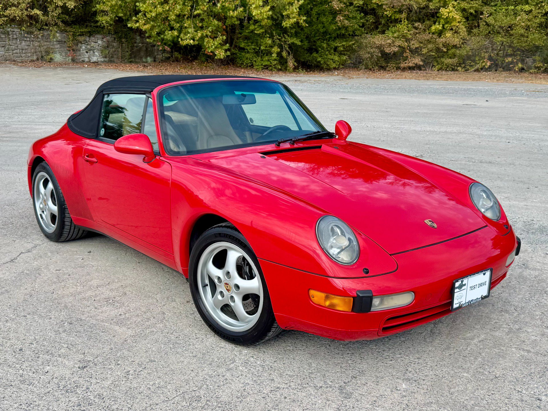 Used 1997 Porsche 911 Carrera RWD image 12