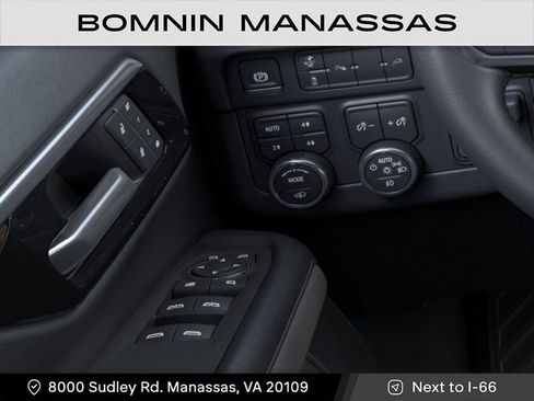 New 2026 Chevrolet Suburban Premier image 22