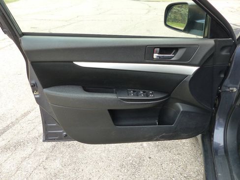 Used 2014 Subaru Outback 2.5i w/ Popular Package #1A AWD/4WD image 19