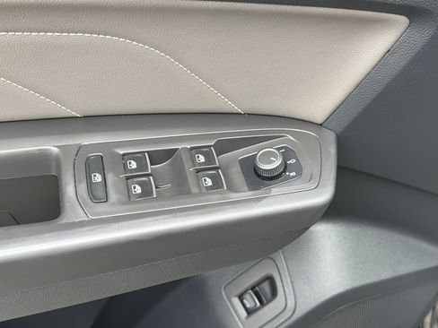 Certified 2023 Volkswagen Atlas SE FWD image 17
