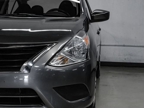 Used 2019 Nissan Versa S Plus FWD image 43