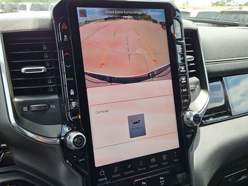 New 2025 RAM 1500 Laramie image 12