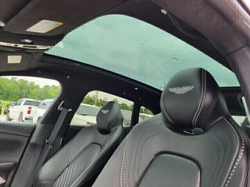Used 2021 Aston Martin DBX image 27