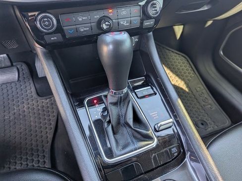 Used 2022 Jeep Compass Latitude w/ Convenience Group image 12