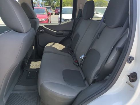 Used 2015 Nissan Xterra S w/ Value Package image 26