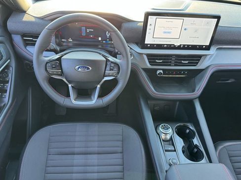 New 2026 Ford Explorer ST-Line w/ ST-Line Street Pack image 11