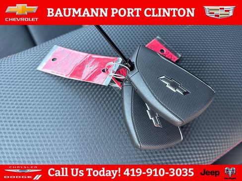 Used 2025 Chevrolet Equinox RS w/ Safety and Technology Package AWD/4WD image 32