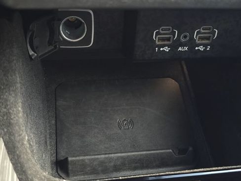 Used 2024 Jeep Wagoneer Series II w/ Flexible Seating Group RWD image 24