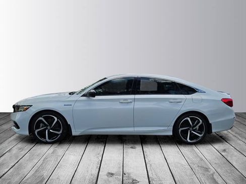 Used 2022 Honda Accord Sport image 2