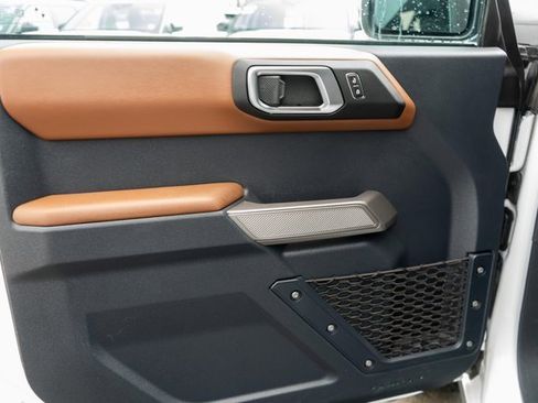 Used 2023 Ford Bronco Outer Banks image 15