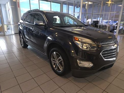 Used 2016 Chevrolet Equinox LTZ w/ Enhanced Convenience Package FWD image 2