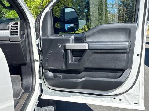 Used 2020 Ford F450 Platinum w/ FX4 Off-Road Package AWD/4WD image 22