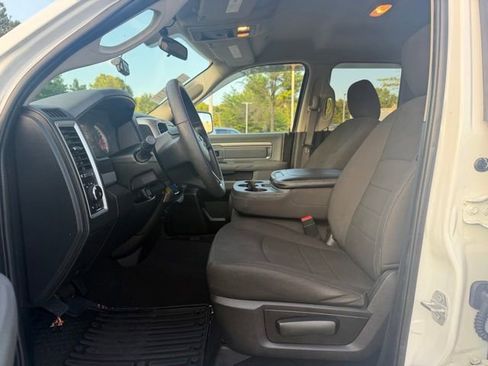 Used 2019 RAM 1500 Classic Warlock AWD/4WD image 12