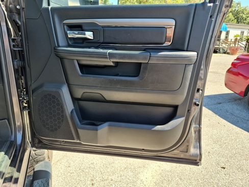 Used 2017 RAM 2500 Big Horn w/ Night Special Edition image 27