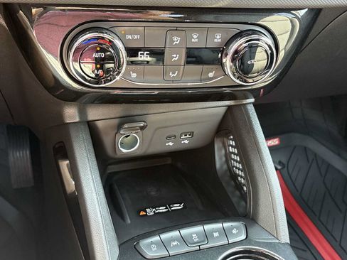 Used 2026 Chevrolet TrailBlazer RS w/ Convenience Package FWD image 17