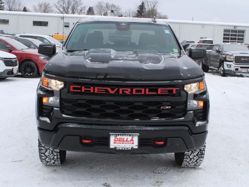 Used 2023 Chevrolet Silverado 1500 Custom Trail Boss image 2