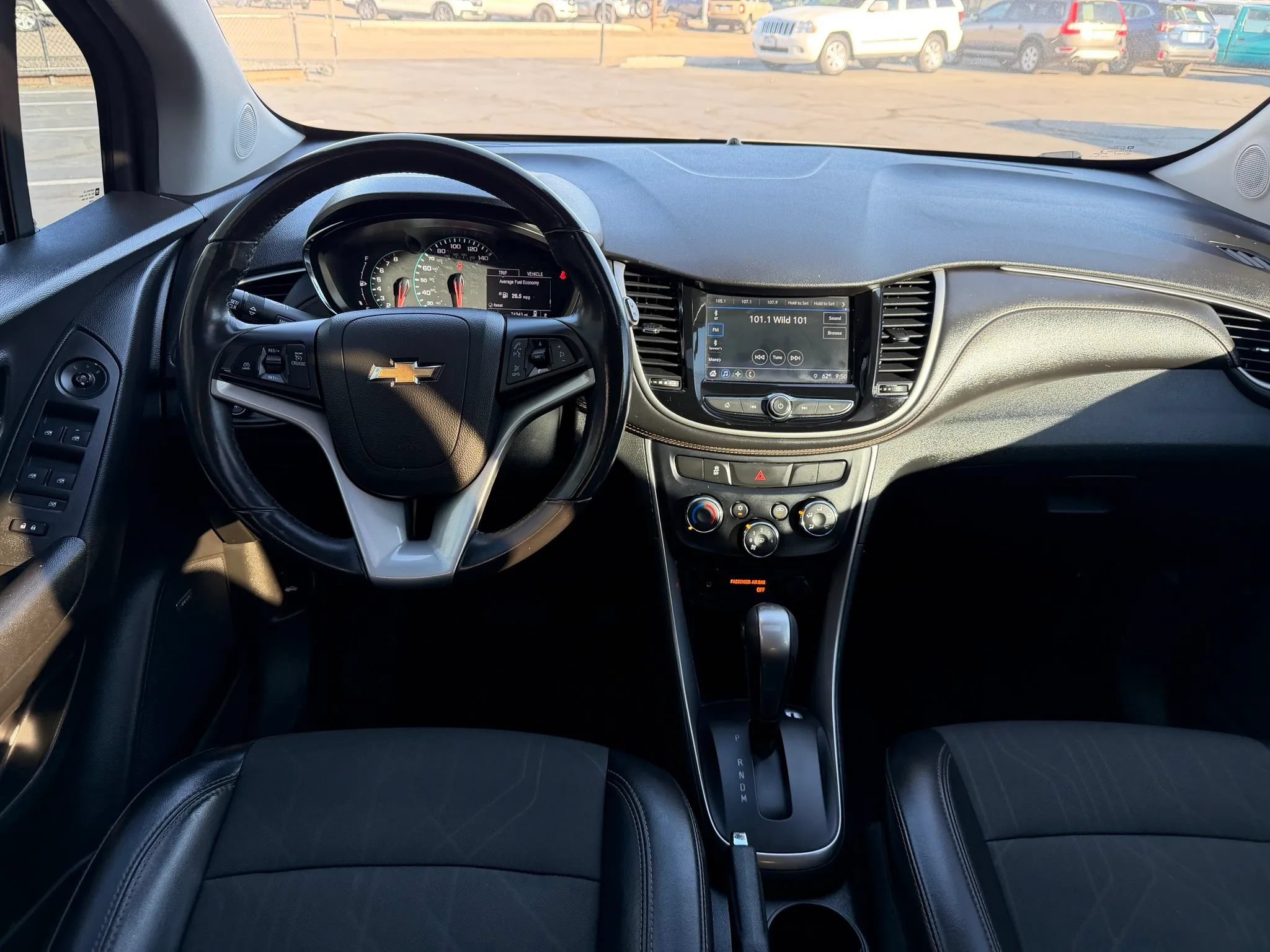 Used 2019 Chevrolet Trax LT w/ Sun & Sound Package AWD/4WD image 22
