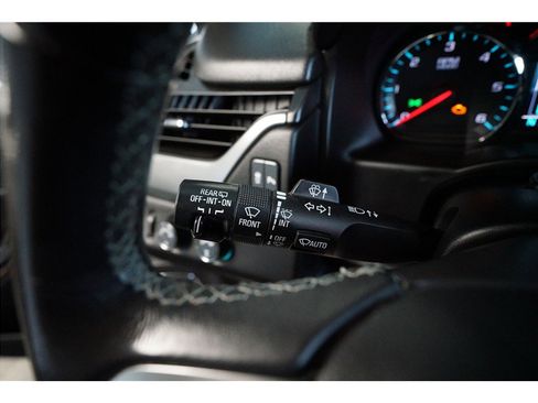 Used 2018 Chevrolet Suburban LS image 22