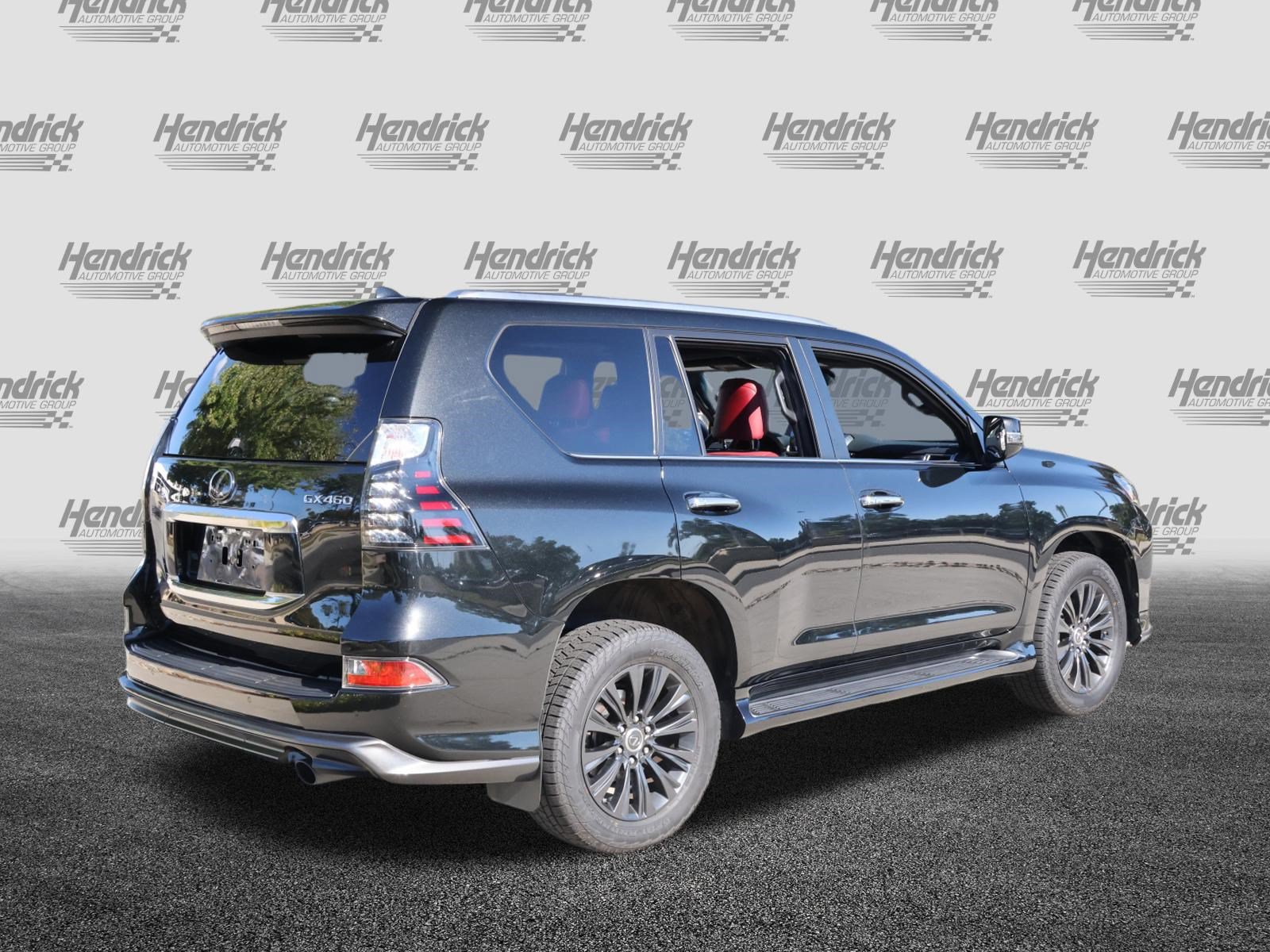 Used 2023 Lexus GX 460 Premium w/ Accessory Package AWD/4WD image 9