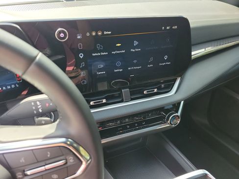 Used 2026 Chevrolet Equinox LT FWD image 22
