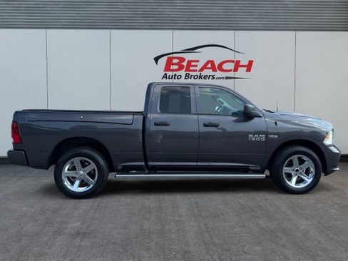 Used 2018 RAM 1500 Express w/ Express Value Package AWD/4WD image 10
