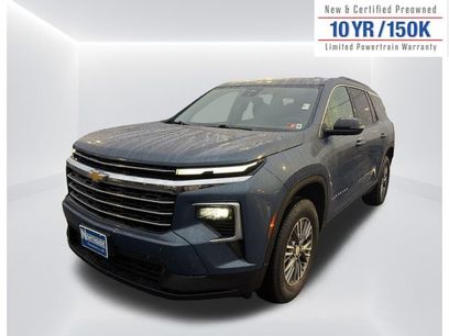 Certified 2025 Chevrolet Traverse LT