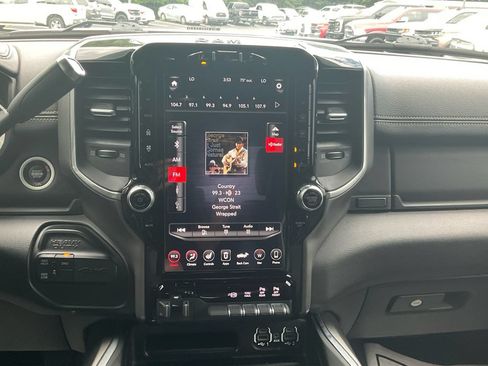 Used 2020 RAM 3500 Laramie AWD/4WD image 19