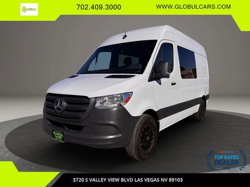 Used 2021 Mercedes-Benz Sprinter 2500 image 1