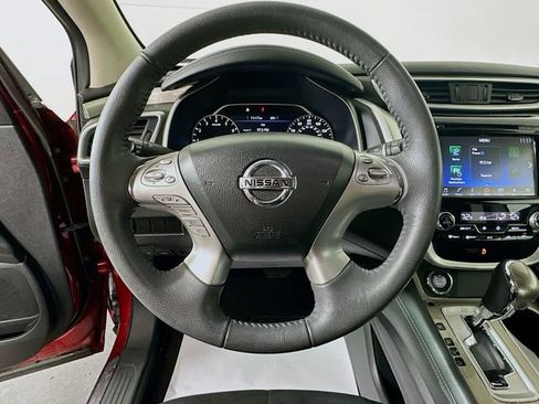 Used 2017 Nissan Murano SV image 12