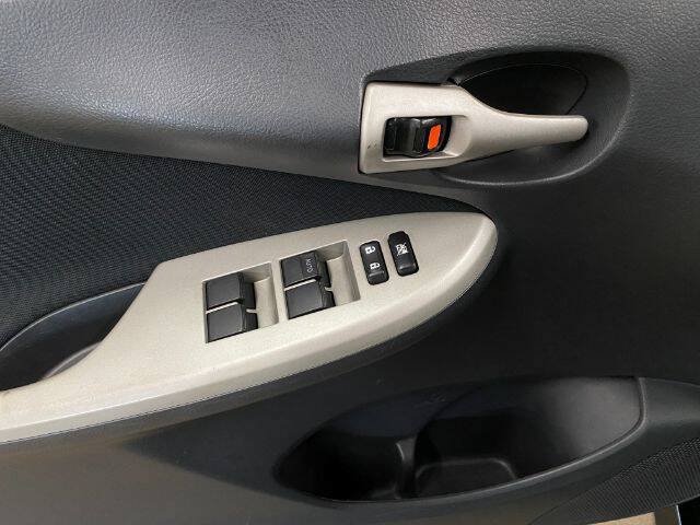 Used 2010 Toyota Corolla S FWD image 11