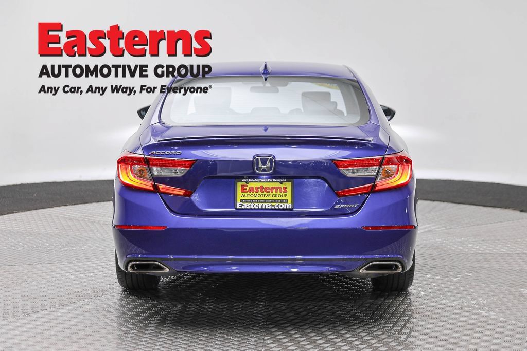 Used 2018 Honda Accord Sport image 8