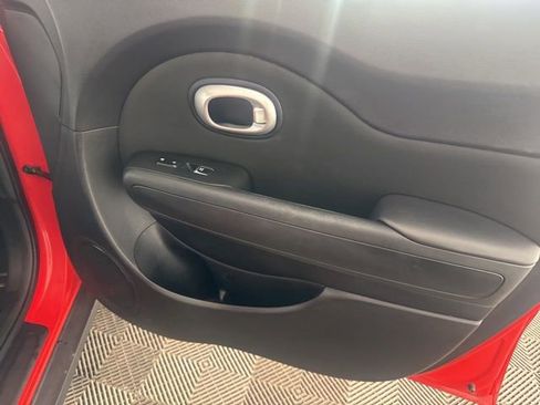 Used 2017 Kia Soul + image 26