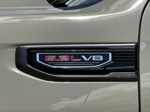Certified 2022 GMC Sierra 1500 AT4X AWD/4WD image 31