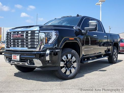 Used 2026 GMC Sierra 2500 Denali w/ Denali Reserve Package AWD/4WD image 2