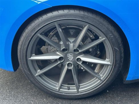 Used 2024 Porsche 911 Carrera T image 9