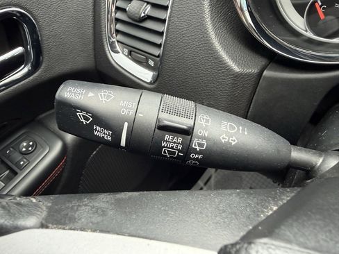 Used 2013 Dodge Durango R/T w/ Technology Group image 23