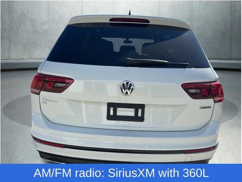 Used 2021 Volkswagen Tiguan SE R-Line image 4