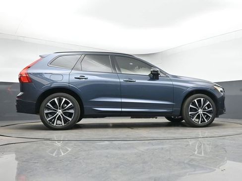 Used 2025 Volvo XC60 B5 Plus w/ Protection Package Premier image 40