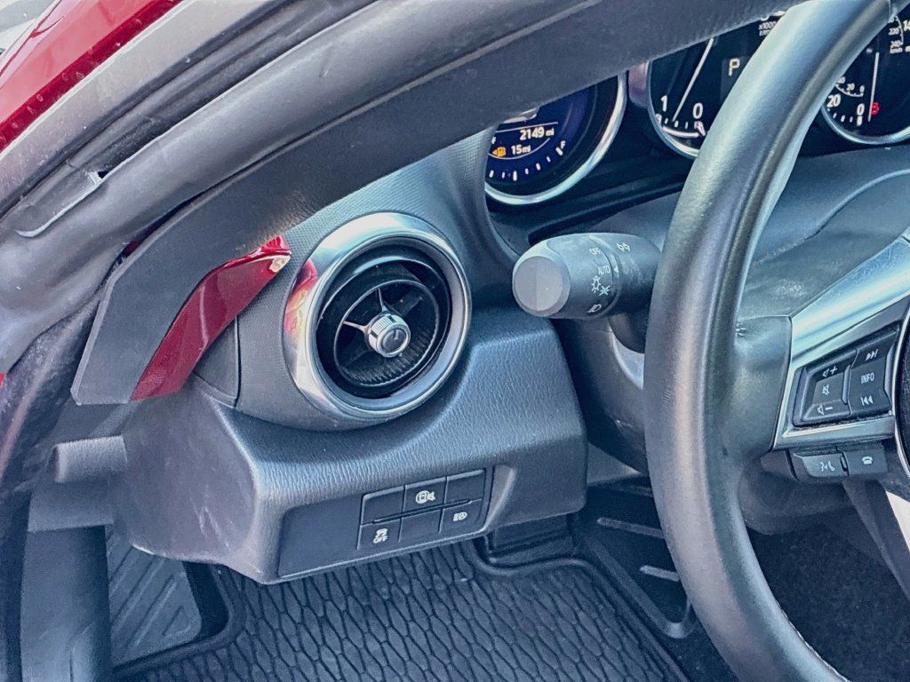 Used 2025 MAZDA MX-5 Miata RF Grand Touring w/ Weather Package RWD image 10