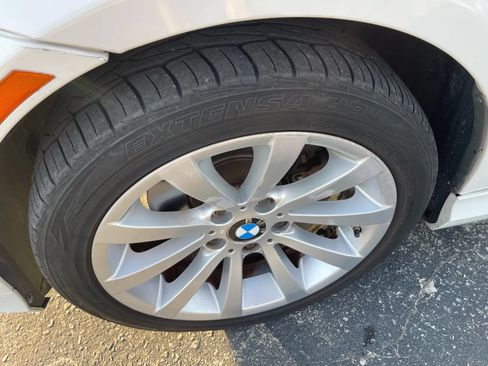Used 2011 BMW 328i Sedan RWD image 18