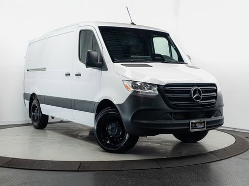 Used 2026 Mercedes-Benz Sprinter 2500 image 1