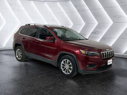 Used 2019 Jeep Cherokee Latitude Plus w/ Comfort/Convenience Group
