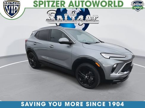 Used 2024 Buick Encore GX Sport Touring AWD/4WD image 2