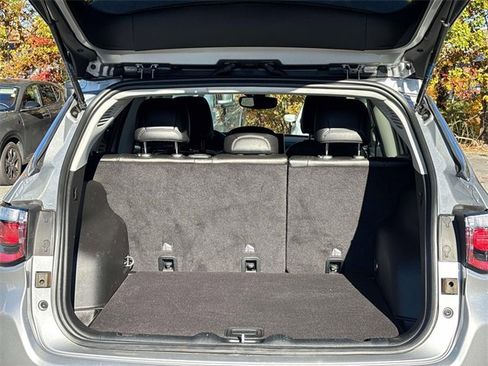 Used 2022 Jeep Compass Latitude image 13