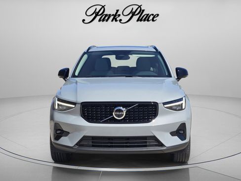 New 2026 Volvo XC40 B5 Plus w/ Protection Package Premier image 11