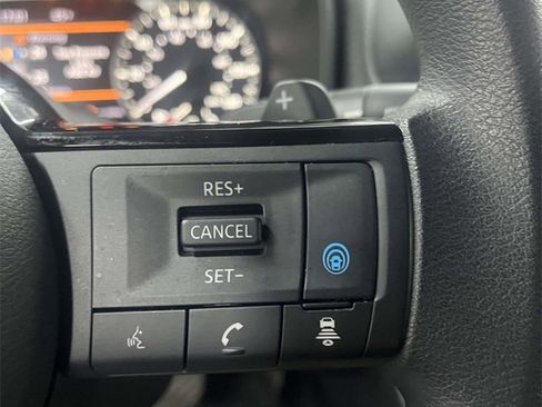 Used 2023 Nissan Rogue SV image 23