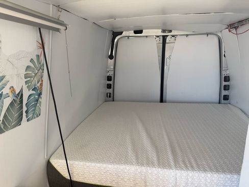 Used 2019 Mercedes-Benz Sprinter 2500 image 37