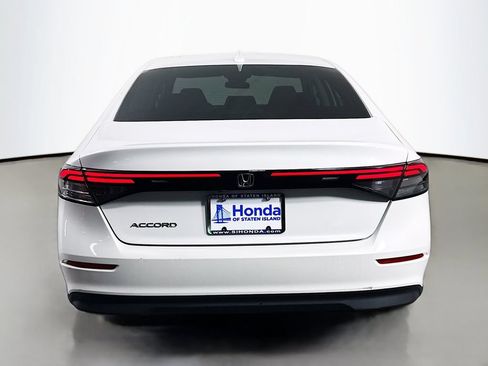 Used 2023 Honda Accord EX image 6