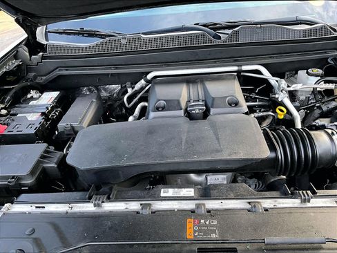 Used 2023 Chevrolet Colorado Z71 w/ Z71 Convenience Package 2 image 30